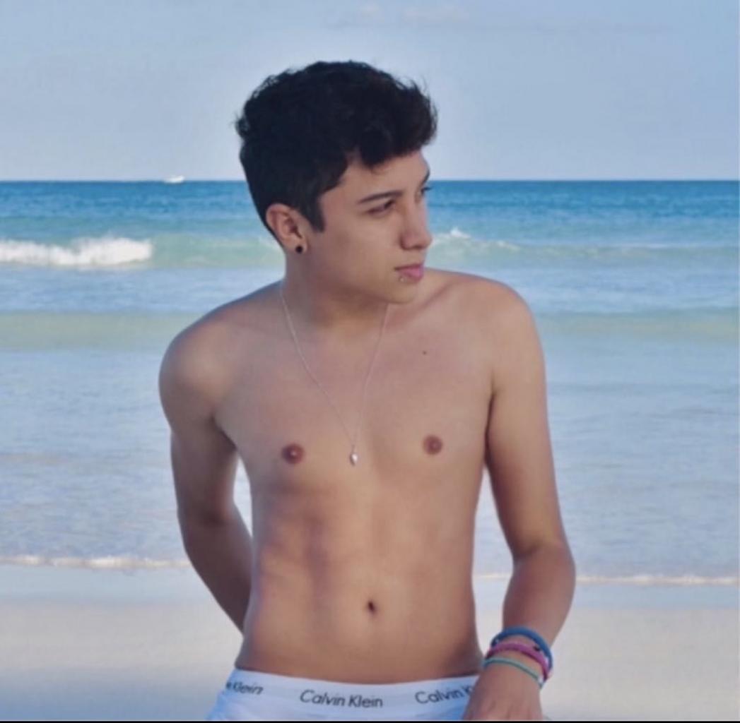 Chico busca chica en Málaga: 