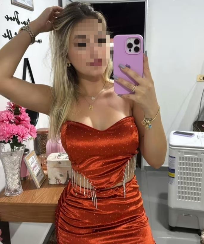 Chica busca chico en Almería: 