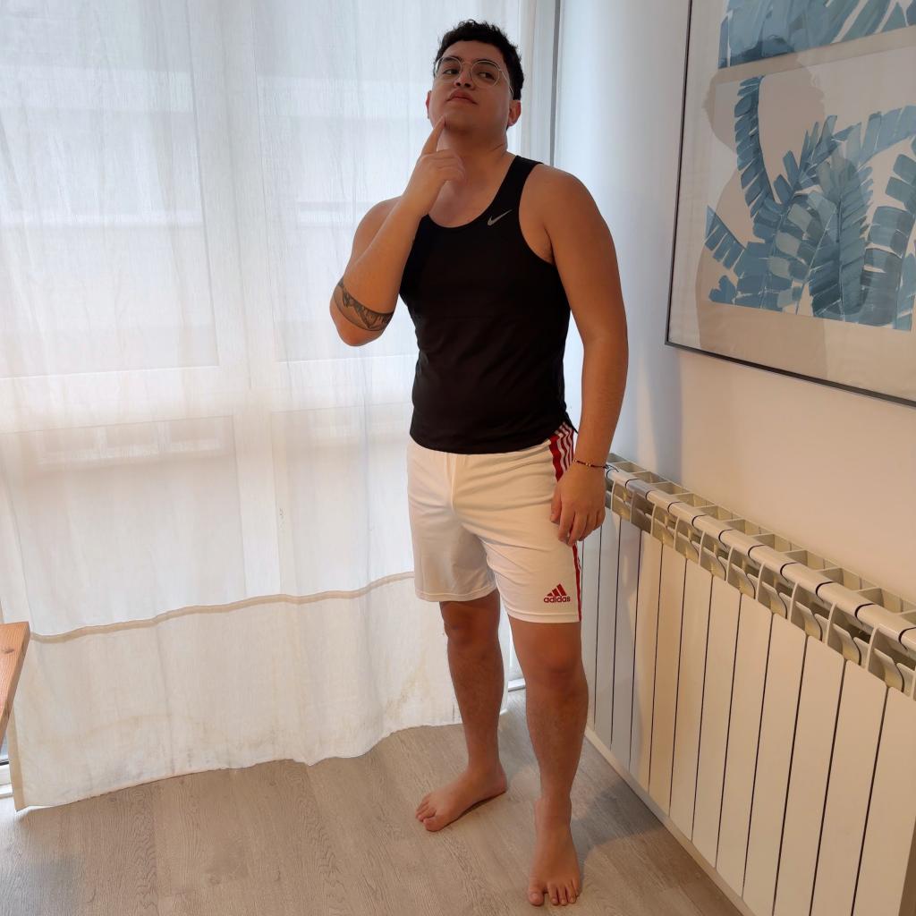 695091078: Chico busca chica en León