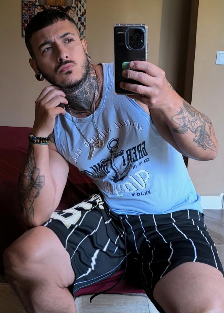 Chico busca chica en Cádiz: 