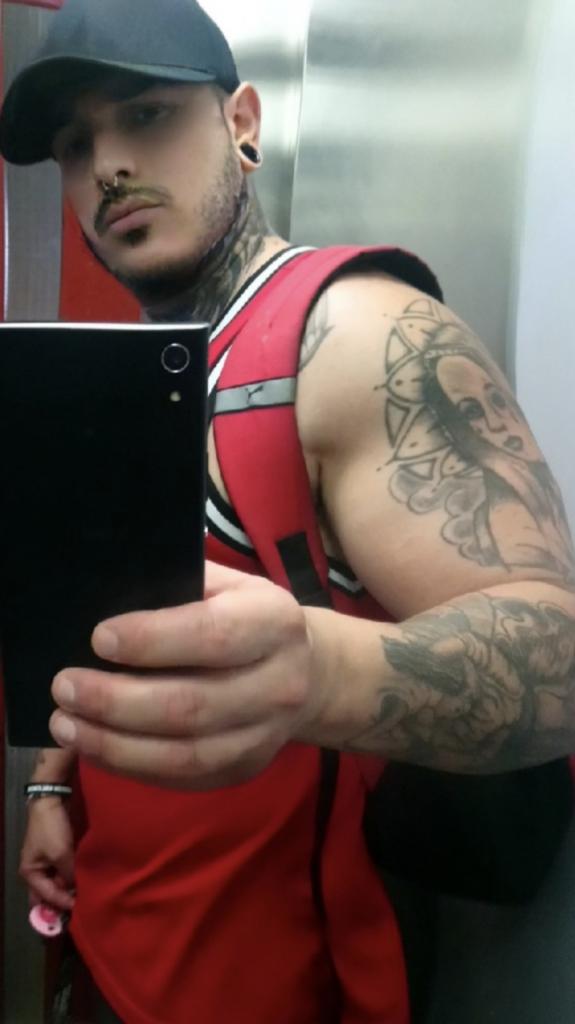 Chico busca chica en Cádiz: 