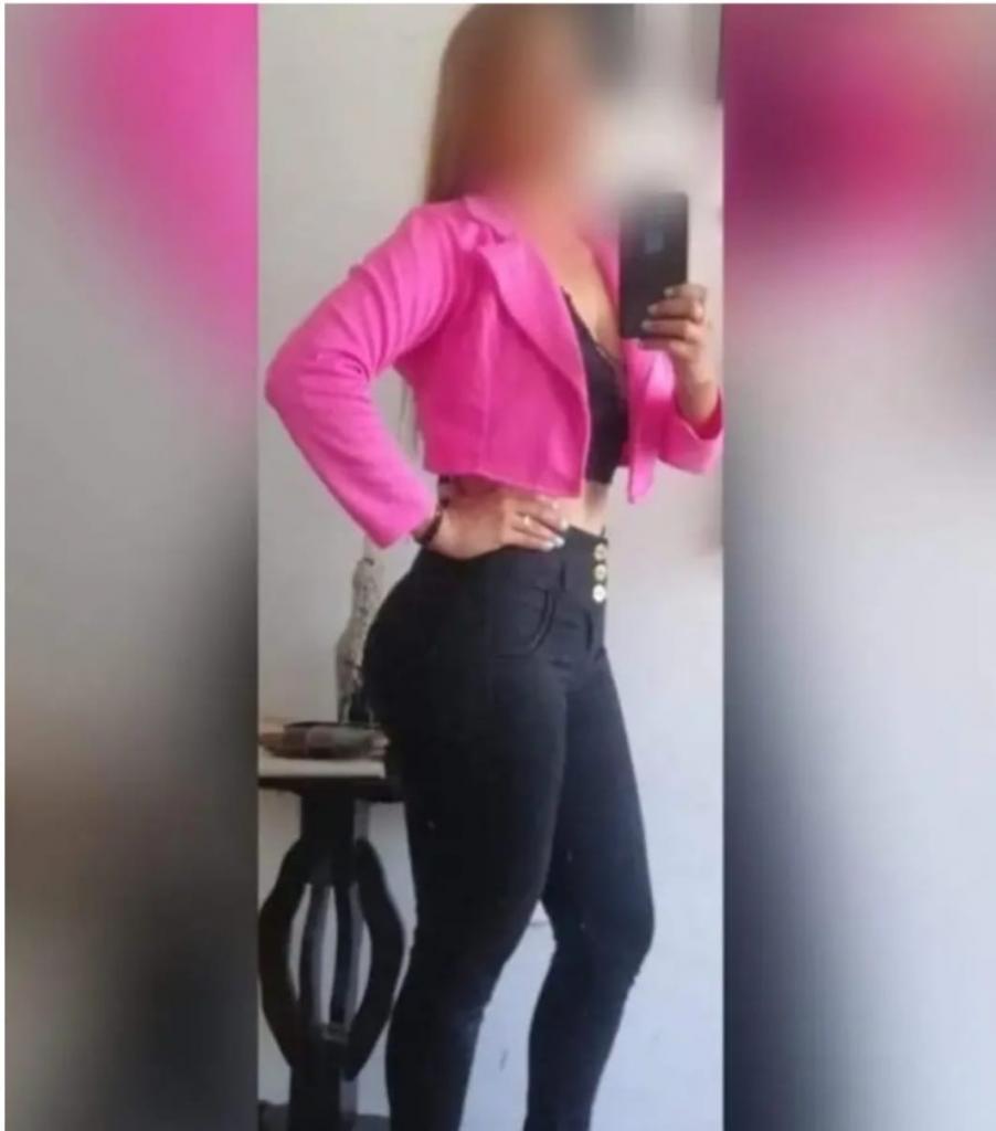 Chica busca chico en Almería: 