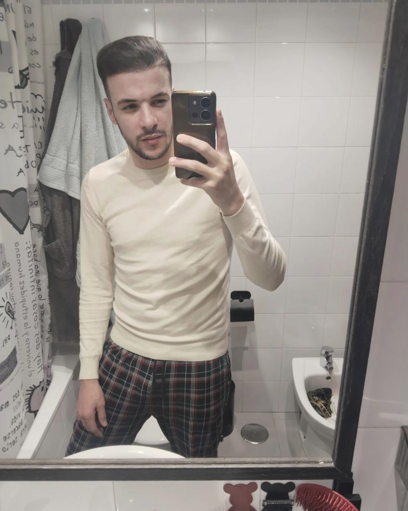 613778704: Chico busca chica en Sevilla