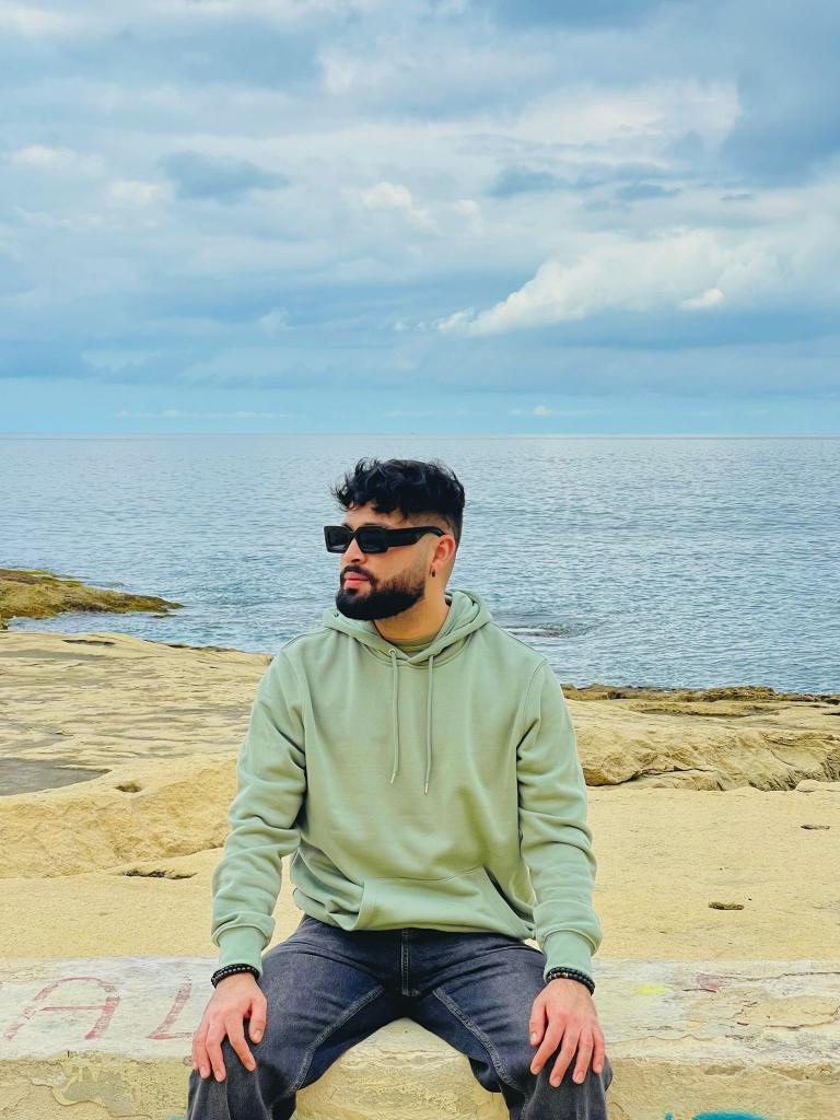 603353517: Chico busca chica en Málaga