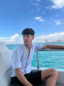 674344545: Chico busca chica en Málaga