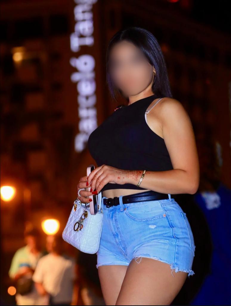 614865804: Chica busca chico en Madrid