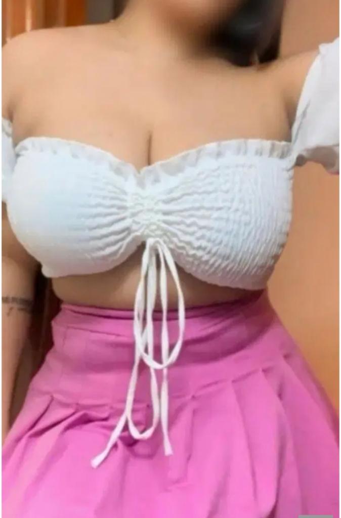 Chica busca chico en Tenerife: 