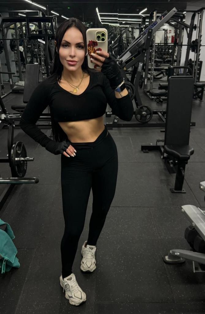 Chica busca chico en Alicante: Chica busca chico