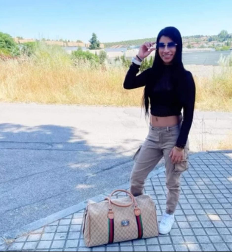 Chica busca chico en Madrid: Chica busca chico