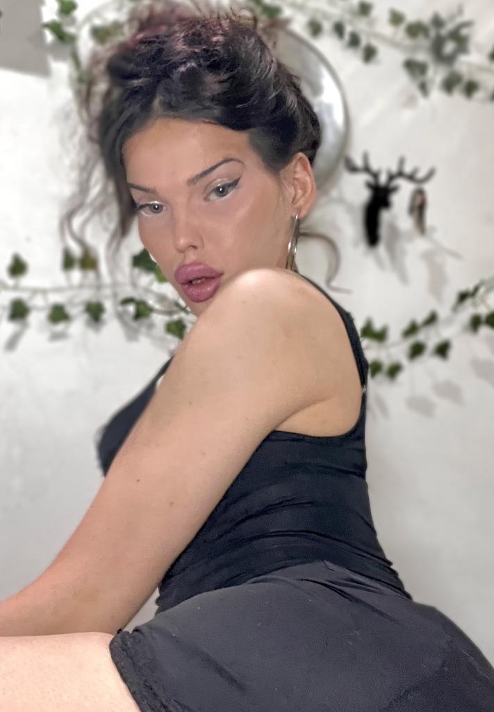 638605415: Transexual en Barcelona