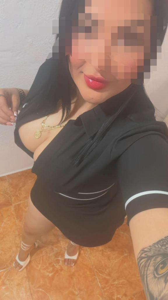 660185797: Chica busca chico en Cantabria