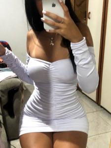 674950296: Chica busca chico en Sevilla