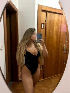624310050: Chica busca chico en Tenerife