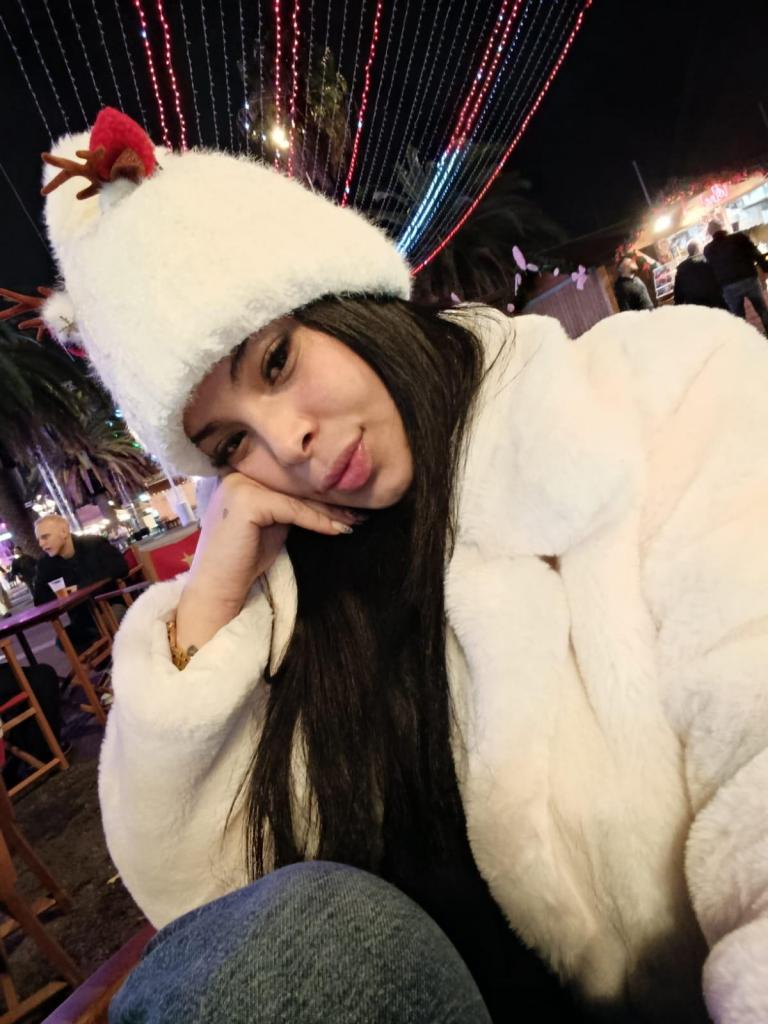 Chica busca chico en Almería: 