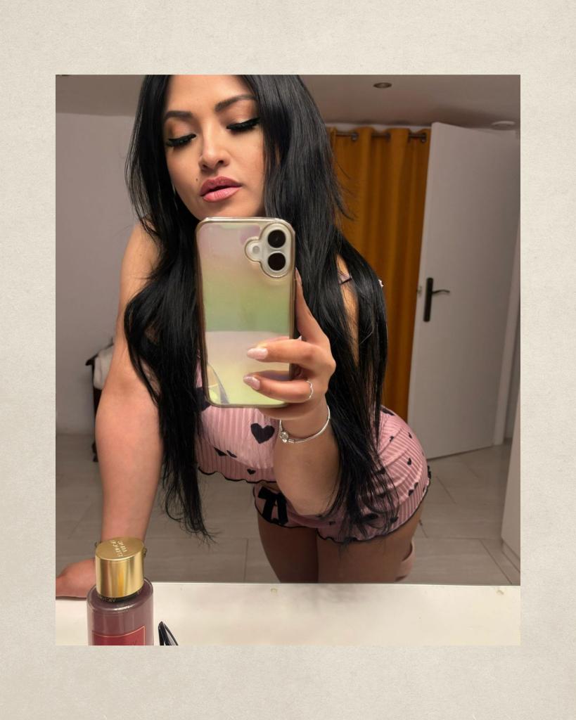 Chica busca chico en Cádiz: 