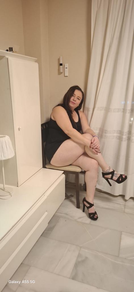 742045104: Chica busca chico en Castellón