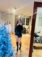 611223413: Chica busca chico en Barcelona