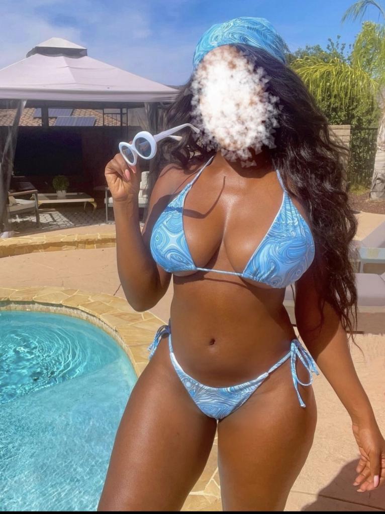 632779229: Chica busca chico en Barcelona