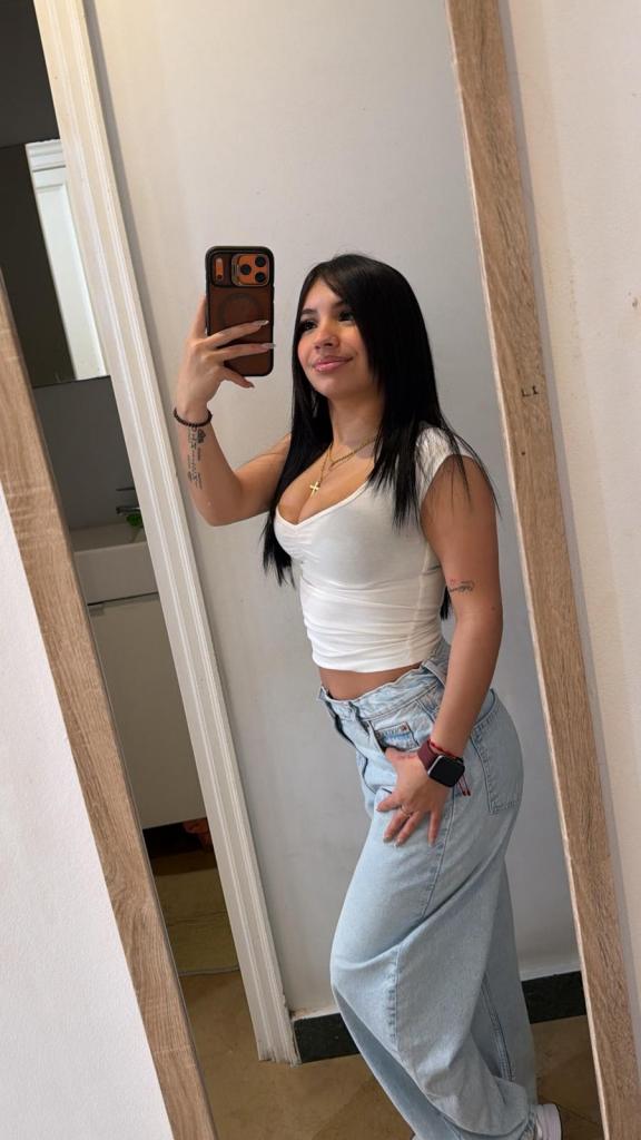 637068837: Chica busca chico en Mallorca