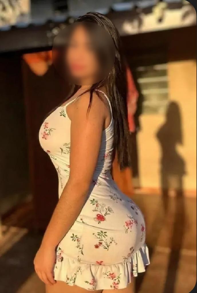Chica busca chico en Almería: 