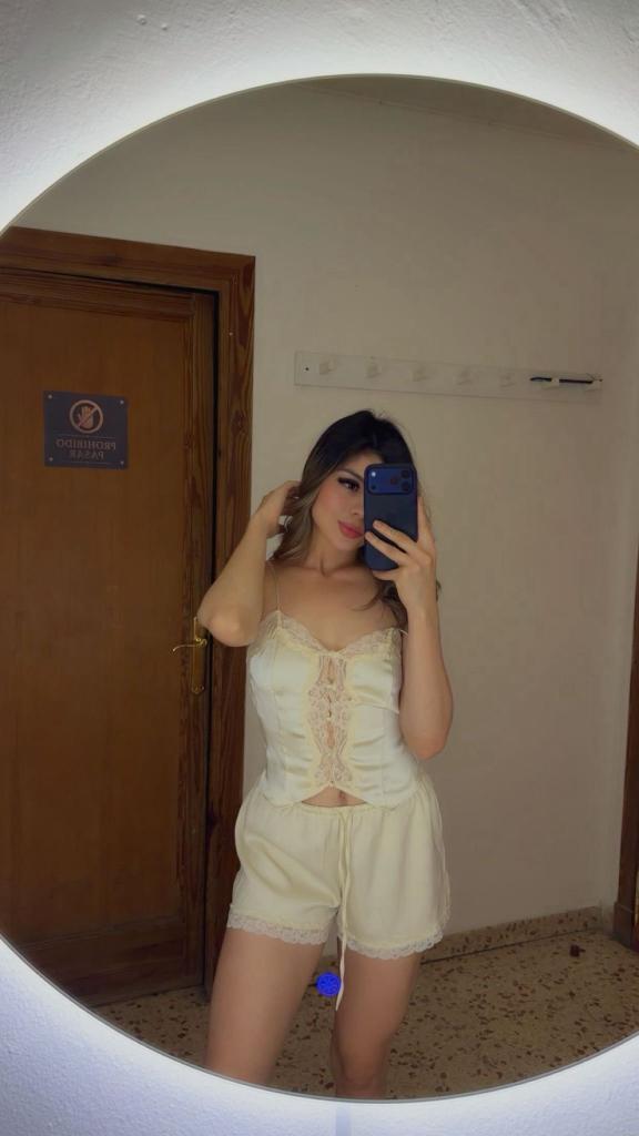 643075551: Chica busca chico en Ibiza