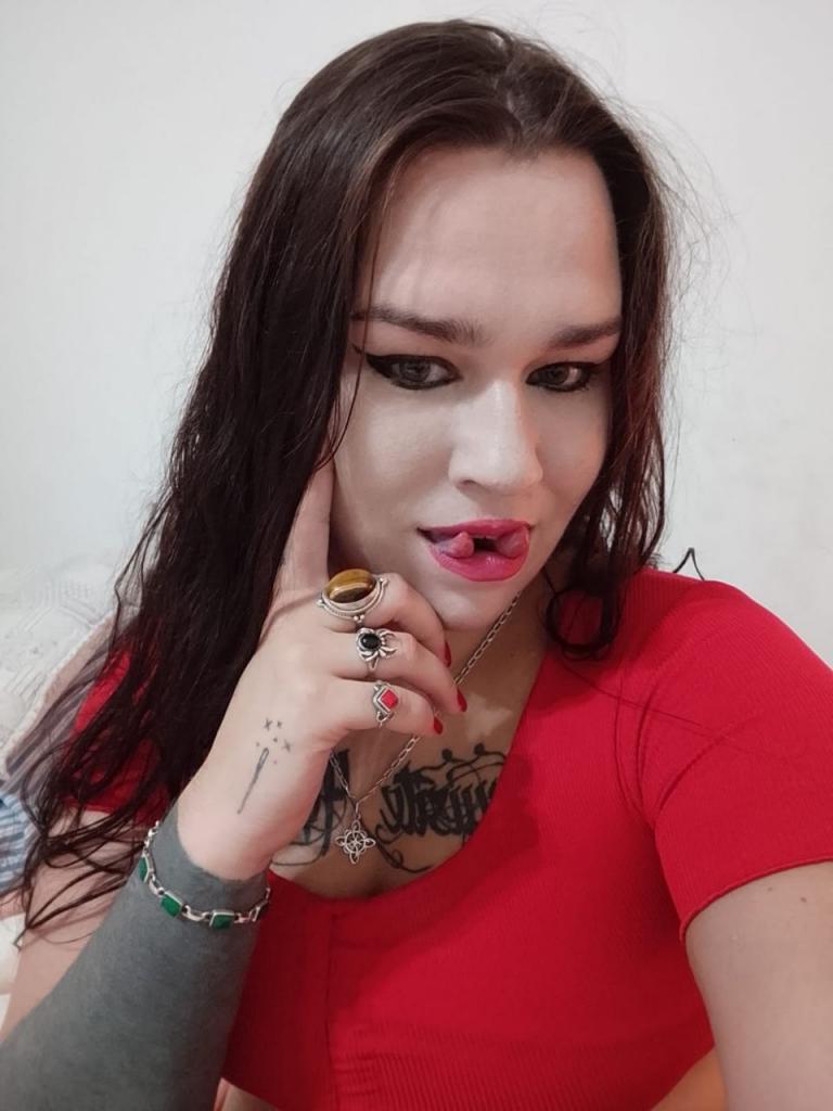 634287277: Chica busca chico en Almería