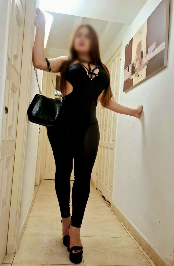684756287: Chica busca chico en Menorca