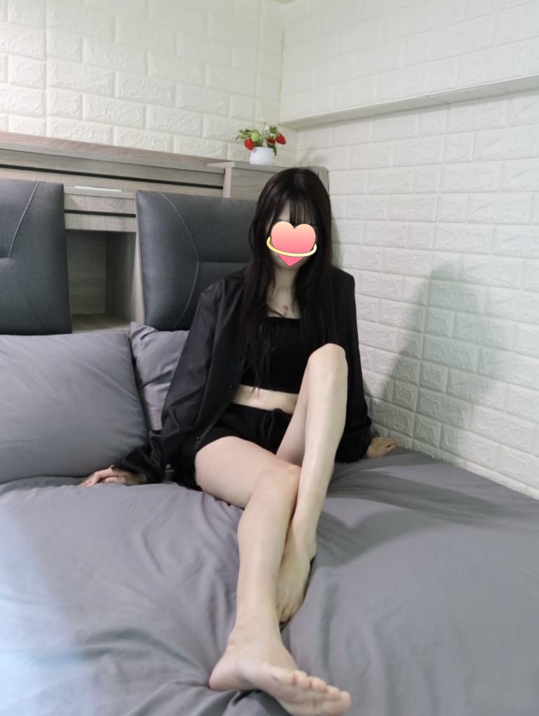 695980444: Chica busca chico en Valencia