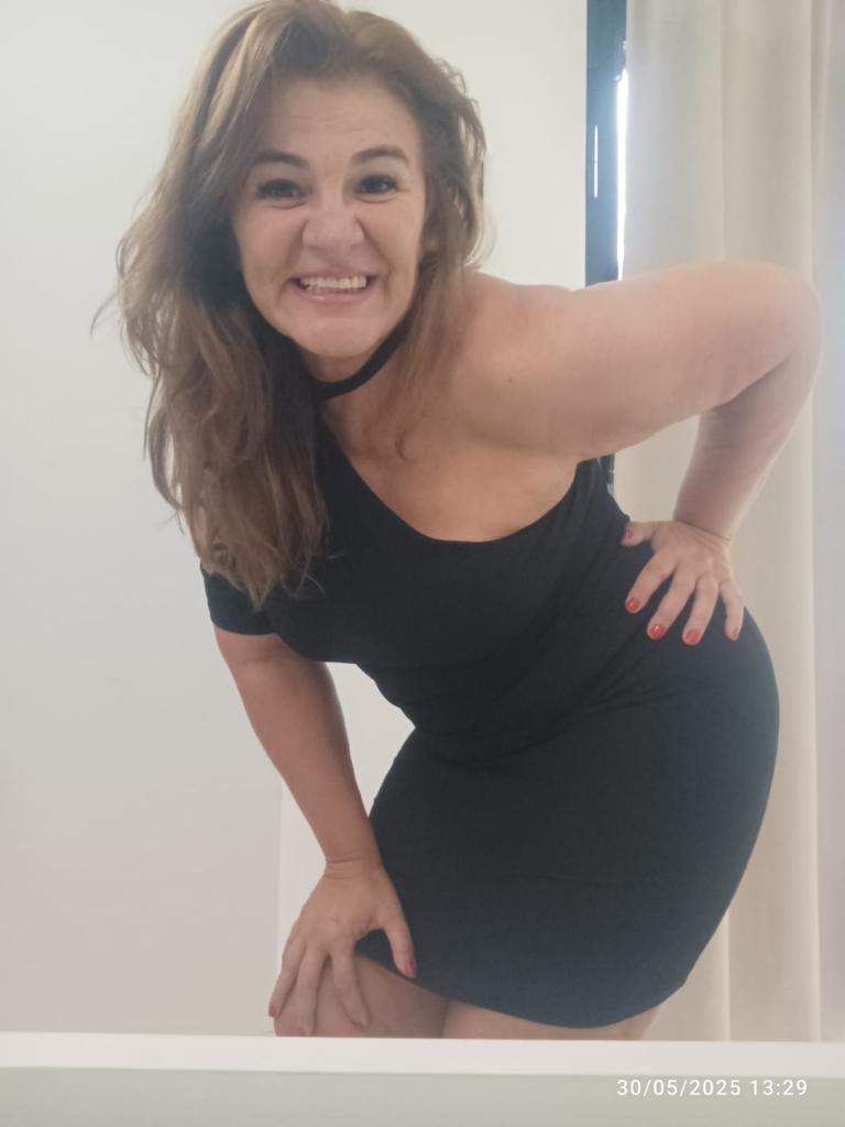612260847: Chica busca chico en La Coruña