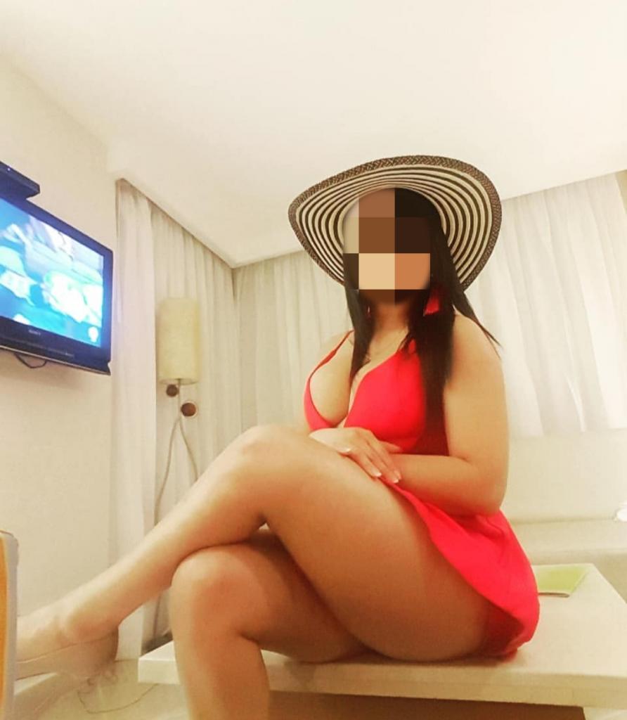 611351484: Chica busca chico en Cáceres