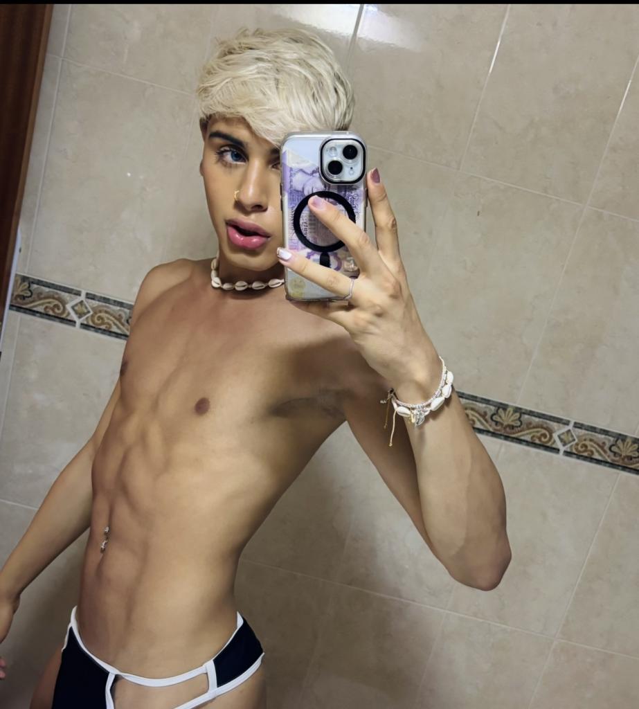 610845295: Chico busca chica en Málaga