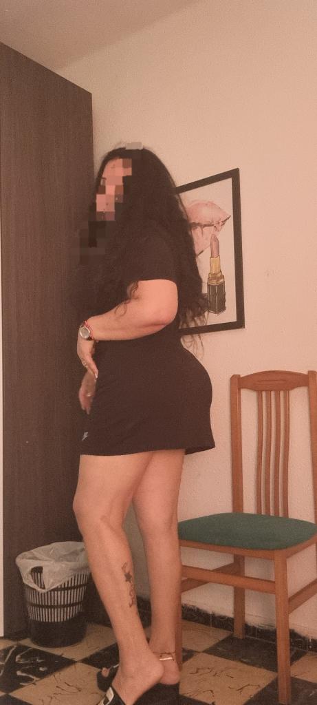 604228418: Chica busca chico en Barcelona