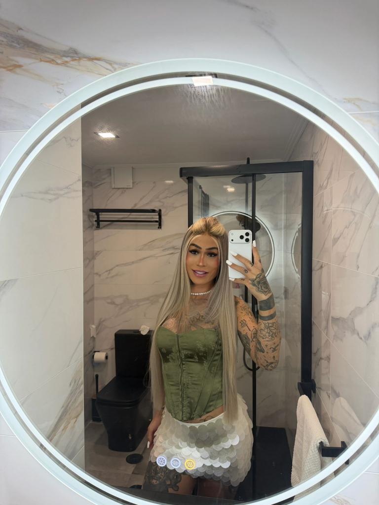 613360843: Travesti en Ibiza
