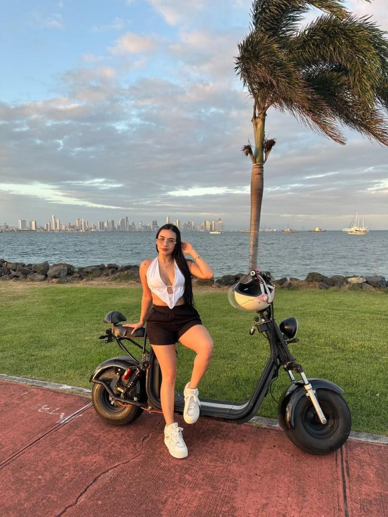 662697118: Chica busca chico en Madrid