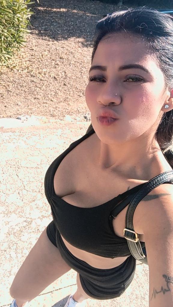 Chica busca chico en Cádiz: 