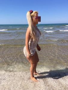 611220531: Chica busca chico en Barcelona