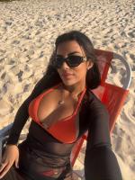 613479330: Chica busca chico en La Coruña