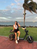 662697118: Chica busca chico en Madrid
