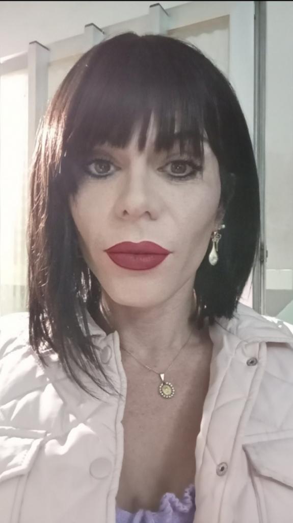 677896886: Travesti en Castellón