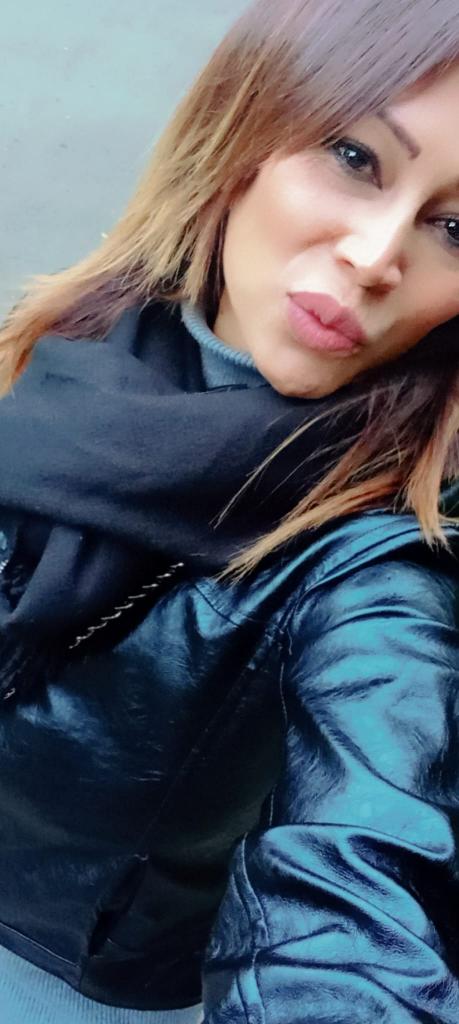 643323974: Chica busca chico en La Coruña