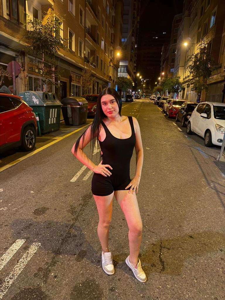 613656335: Chica busca chico en Vizcaya