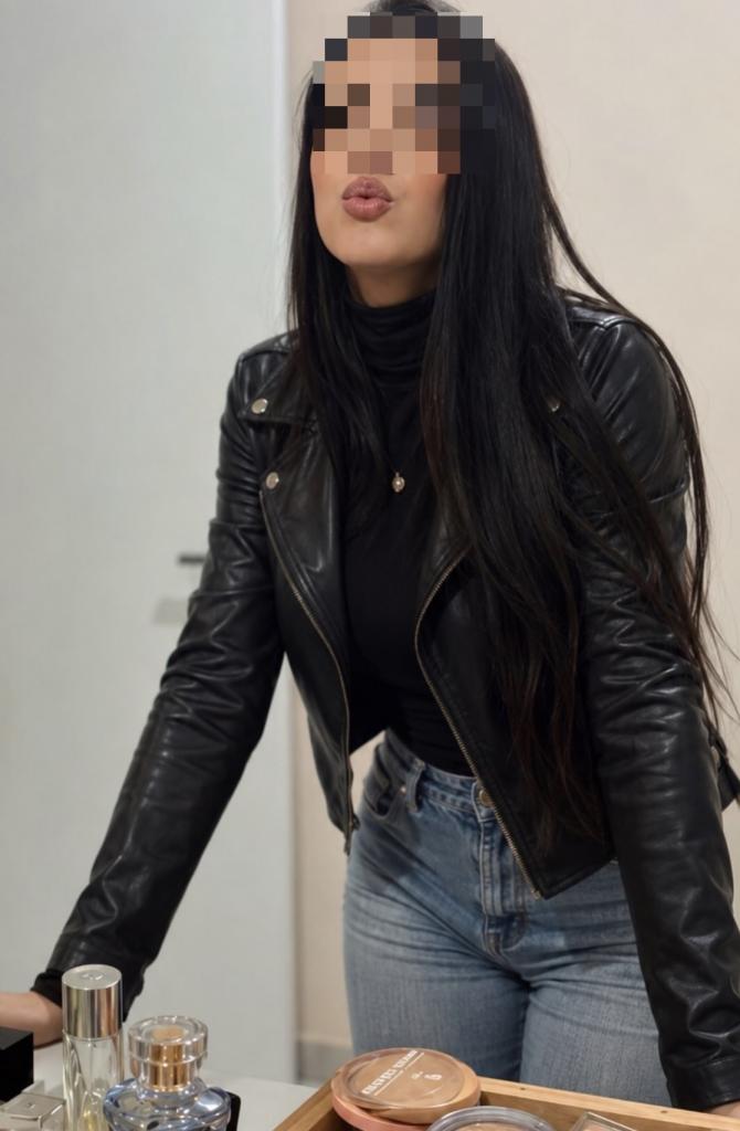 610112347: Chica busca chico en La Coruña