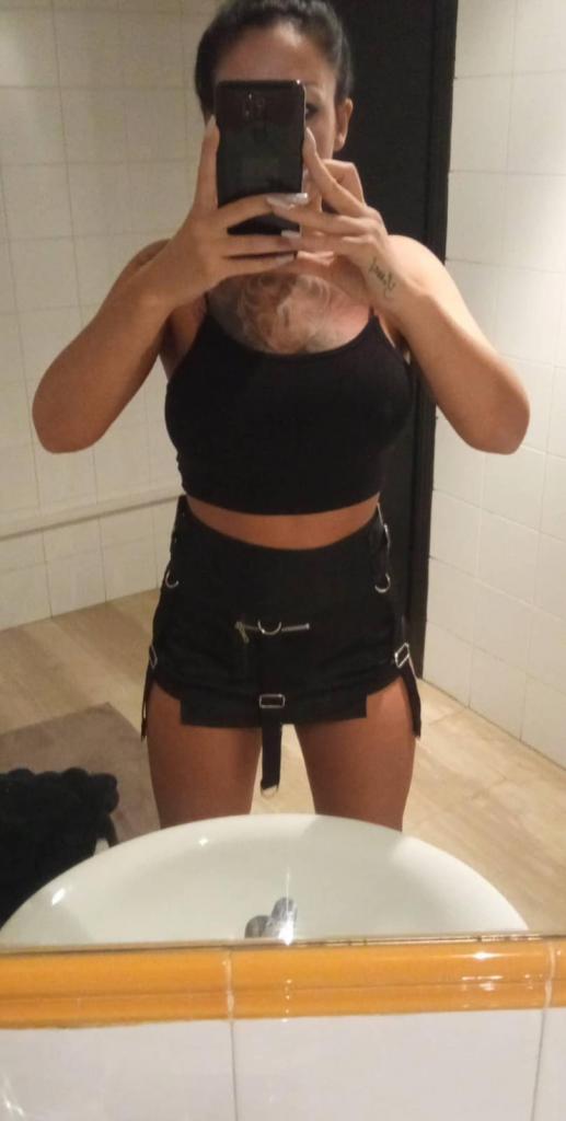 Chica busca chico en Barcelona: 