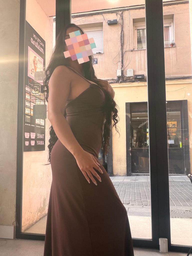 667873306: Chica busca chico en Madrid