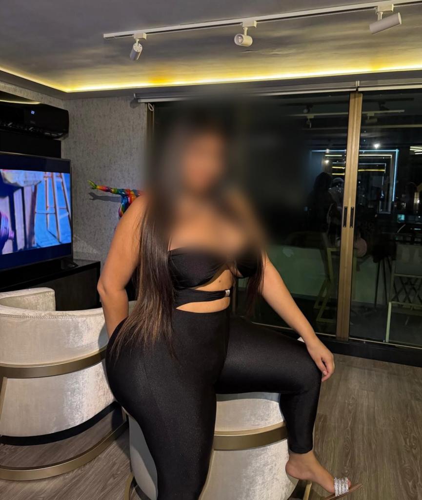 603906578: Chica busca chico en Orense