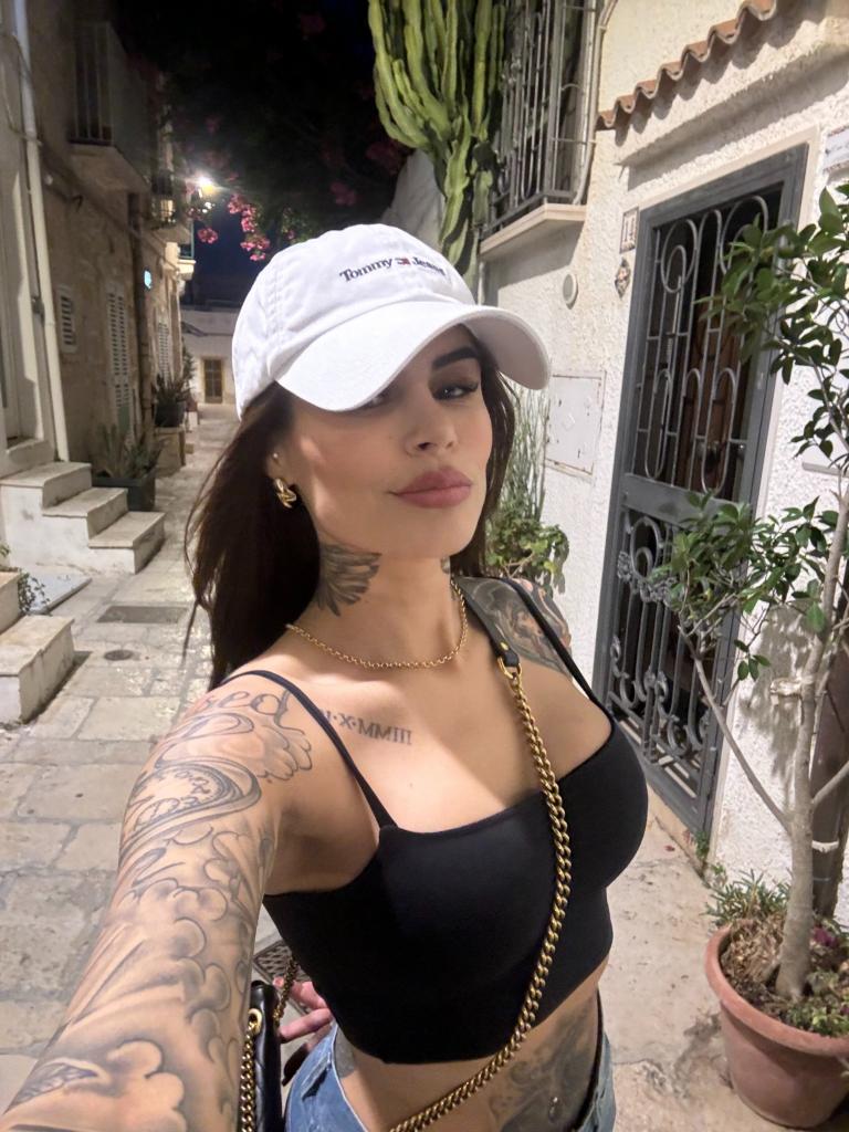 Chica busca chico en Mallorca: 