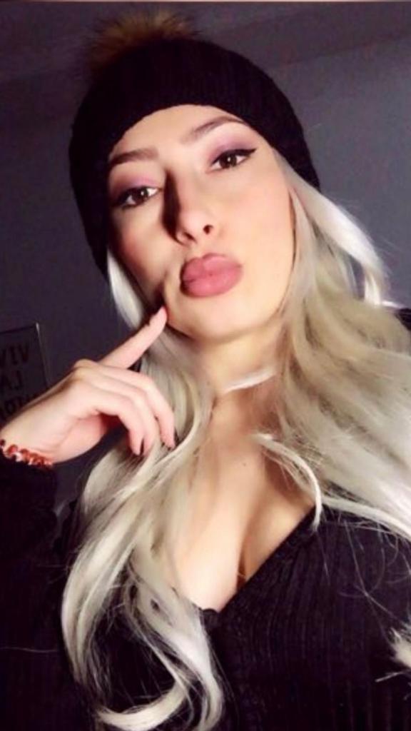 Chica busca chico en Sevilla: 