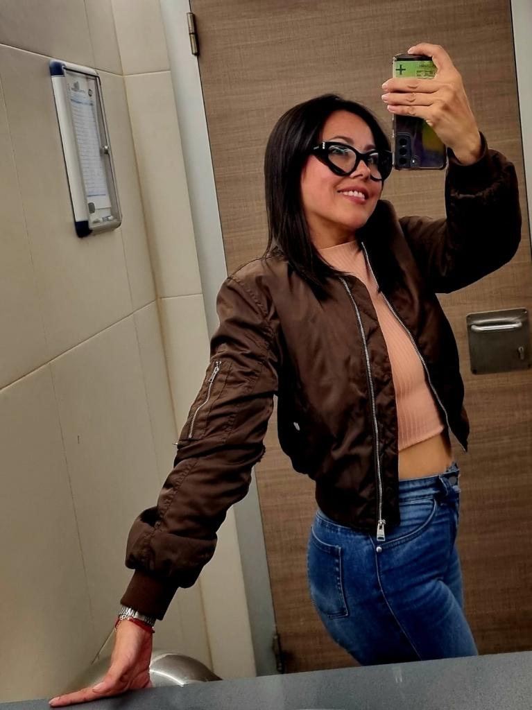 647210209: Chica busca chico en Valencia