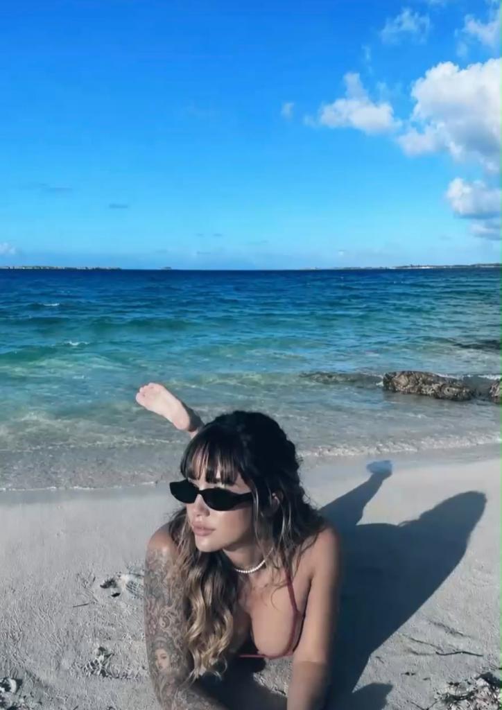 659221802: Chica busca chico en Ibiza