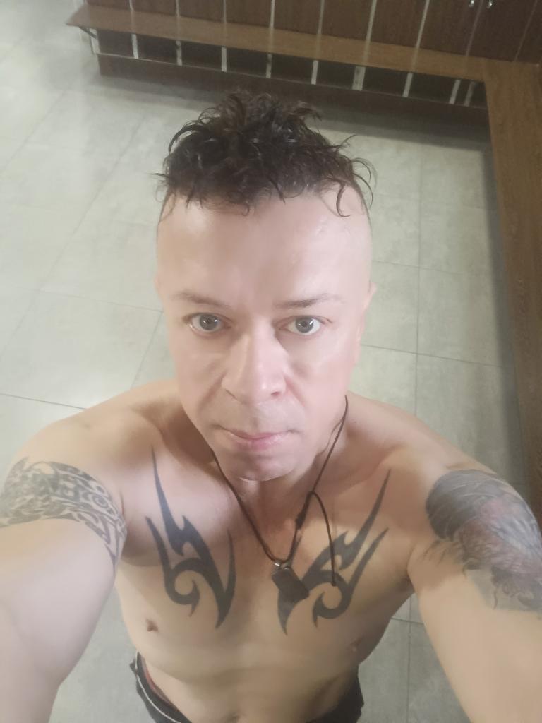652682859: Chico busca chica en Murcia